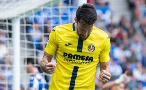 Lazio Selangkah Lagi Amankan Servis Bek Villarreal