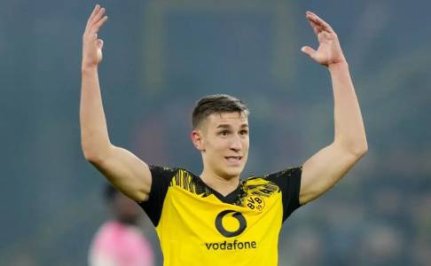Liverpool Mundur, Peluang Nico Schlotterbeck untuk Bertahan Meningkat