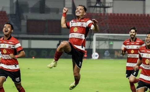 Madura United Cukur Semen Padang FC Berkat Performa Gacor Lulinha