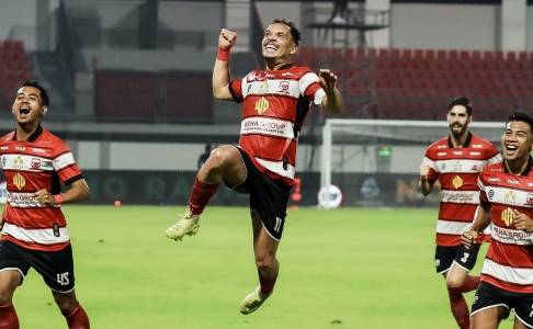 Madura United Siapkan Taktik Berbeda di Derby Suramadu