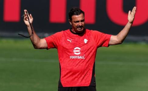 Massimo Oddo Berhasil Bawa Milan Futuro Semakin Berkembang