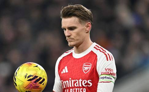 Mikel Arteta Puji Kepemimpinan Odegaard di Balik Gol Penalti Gyokeres