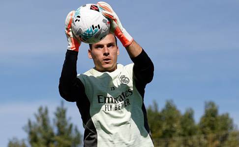 Milan Berharap Tuah Luka Modric Untuk Dapatkan Andriy Lunin dari Madrid
