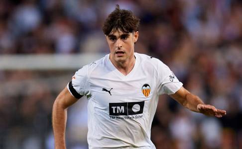 Newcastle Ikut Buru Javi Guerra, Saingi Arsenal dan Manchester United