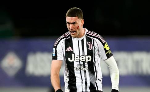 Niclas Fullkrug Solusi Jangka Pendek, Target Impian Tetap Dusan Vlahovic