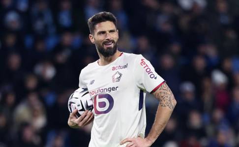 Olivier Giroud Nilai Chelsea Butuh Striker Tajam dan Bek Tengah Baru