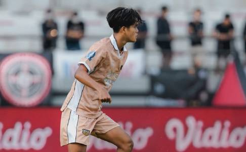 Pemain Muda Dewa United FC Ungkap Ambisinya Membantu Tim Segera Bangkit