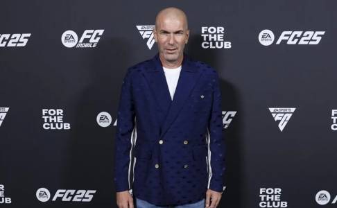Real Madrid Belum Lakukan Pendekatan dengan Zidane