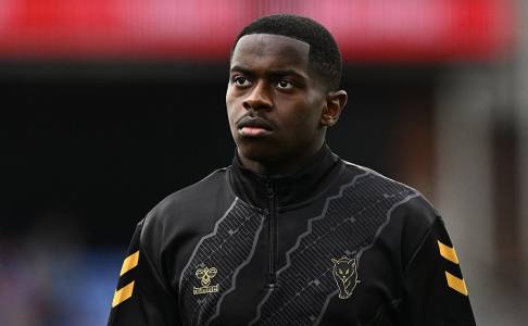 Regis Le Bris Sambut Minat MU dan Chelsea pada Noah Sadiki