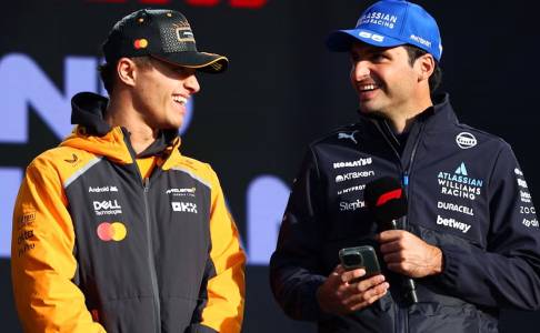 Sempat Disebut Lemah, Norris Dibela Carlos Sainz Usai Raih Gelar F1
