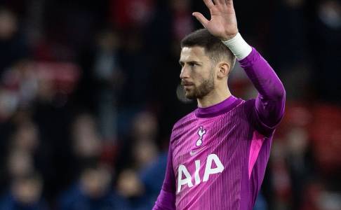 Thomas Frank Yakin Guglielmo Vicario Bisa Bangkit Usai Kesalahan Fatal