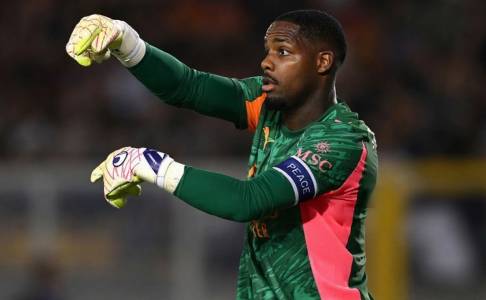 Tidak Buru-buru Cari Pengganti, Milan Prioritaskan Pertahankan Mike Maignan