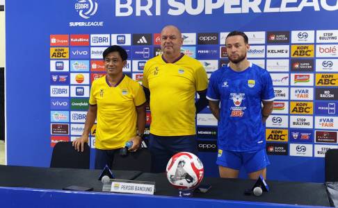 Tiket Persib vs Borneo Laris, Dukungan Bobotoh Dinanti Klok