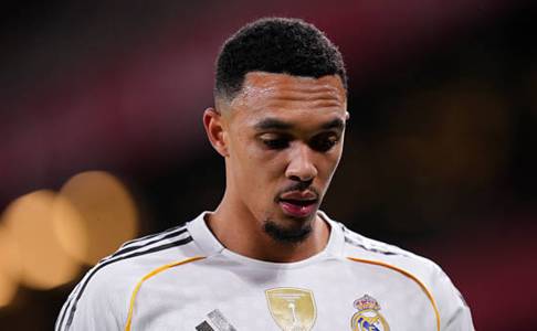 Trent Alexander-Arnold Cedera Lagi, Awal Kariernya di Madrid Kian Suram