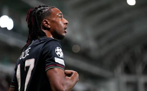 Usai Jalani Operasi Mata, Michael Olise Diragukan Tampil Lawan Heidenheim