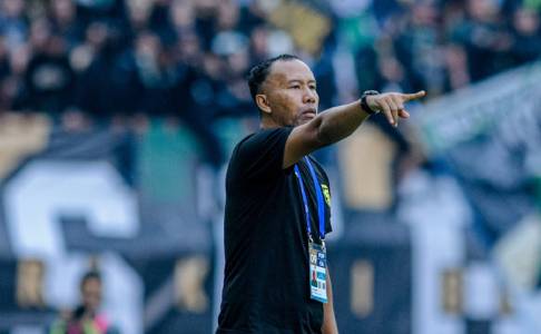 Uston Nawawi  Caretaker Lagi, Fokus Pulihkan Fisik dan Mental Pemain