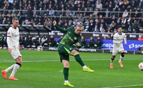 VfL Wolfsburg Permalukan Borussia Monchengladbach dengan Skor 1-3