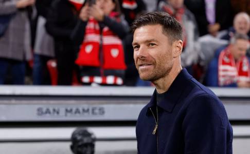 Xabi Alonso Gunakan Formasi Baru untuk Balikan Keadaan