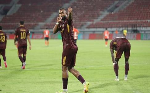 Yuran Fernandes Selangkah Lagi Bawa Negaranya Lolos ke Piala Dunia