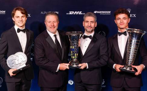 Zak Brown Tidak Akan Mengubah Strategi McLaren