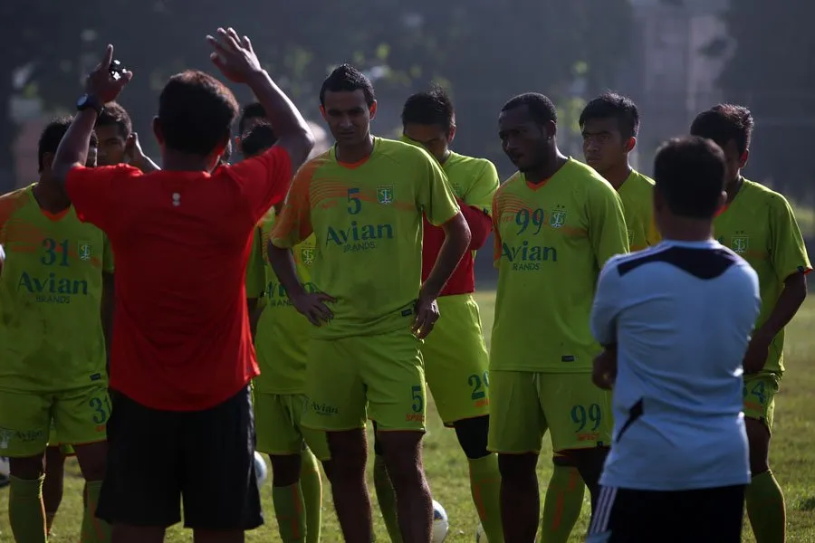 Inilah Cara Persebaya Tenangkan Pemainnya
