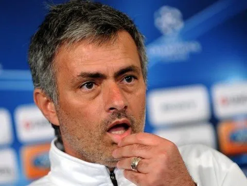 Mou terlalu sibuk untuk Madrid