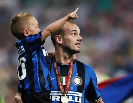 Sneijder Mendekat ke Bernebau Lagi