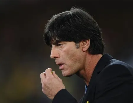 Loew Tidak Pandang Sebelah Mata Serbia