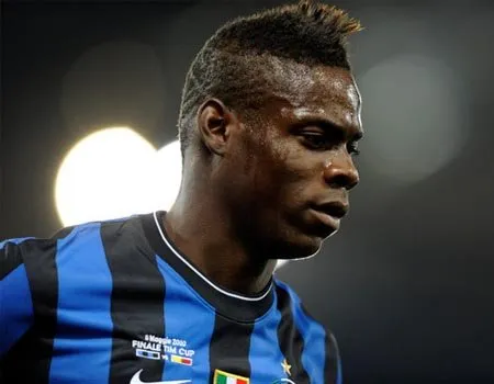 City Coba Tawar Balotelli