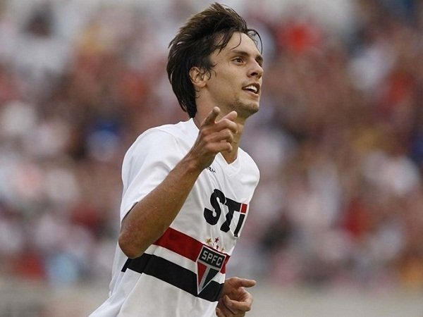 Berita Transfer Pemain: Masalah Dana Kembali Hambat Pergerakan AC Milan di Bursa Transfer