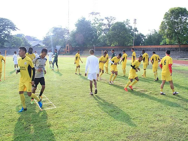 Berita TSC 2016: Ujicoba Timnas Indonesia vs Malaysia Pengaruhi Jadwal Semen Padang vs Persija