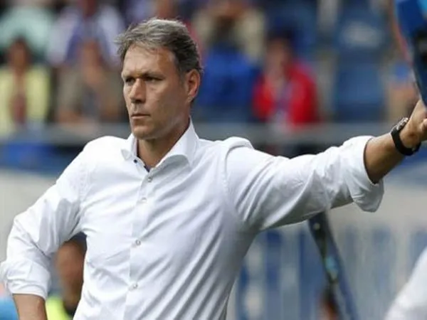 Berita Sepak Bola: Gabung FIFA, Marco Van Basten Tinggalkan Timnas Belanda