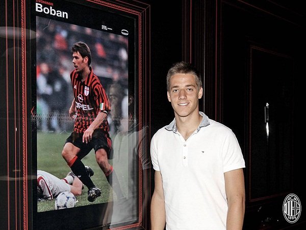 Berita Transfer Pemain: Sempat Terbentur Masalah Punggung, Pemain Chelsea Ini Siap Menantang Serie A Bersama AC Milan