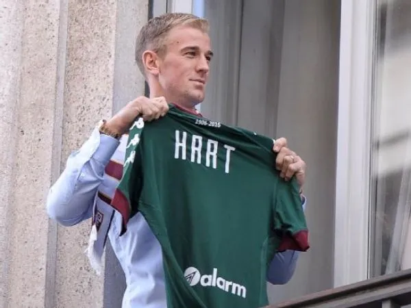 Berita Bola: Joe Hart Menyelesaikan Perpindahannya Ke Torino Dari Manchester City