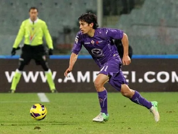 Berita Transfer Pemain: AC Milan Sukses Bajak Pemain Fiorentina Di Detik-detik Terakhir Bursa Transfer