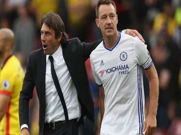 Berita Liga Inggris: Manchester United Ternyata Mengincar John Terry Dari Umur 14 tahun