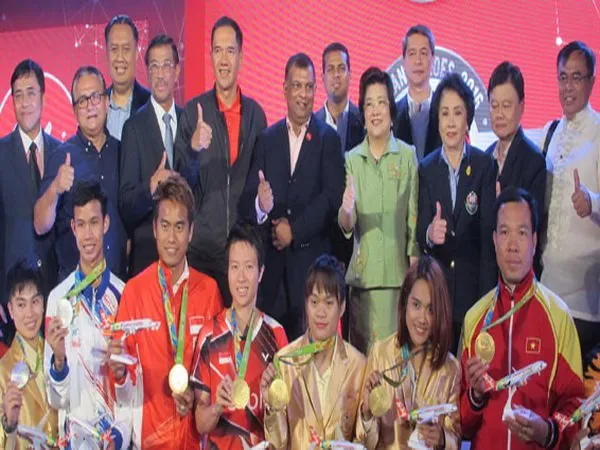 Berita Badminton: Tontowi-Liliyana Dihadiahi Gratis Naik Pesawat Kemanapun Seumur Hidup