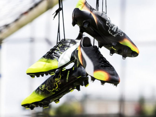 Ragam Sepak Bola: Puma Berikan Sepatu Edisi Khusus Untuk Dua Striker Prancis