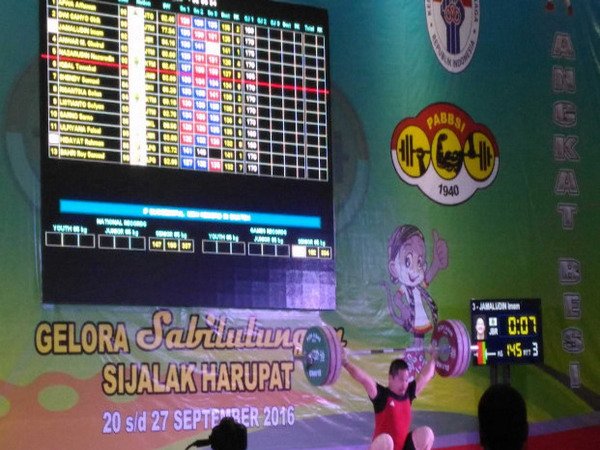 Berita PON XIX 2016: Lifter Imam Jamaludin Pecahkan Rekor PON Cabang Angkat Besi