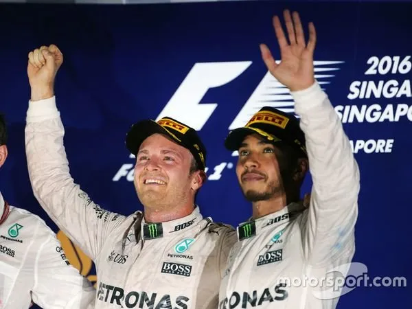 Berita F1: Tersisa 6 Balapan, Lewis Hamilton Bertekad Habis-habisan Kejar Nico Rosberg