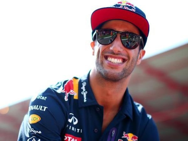 Berita F1: Kalah Cepat dari Duo Ferrari, Daniel Ricciardo Tetap Optimistis