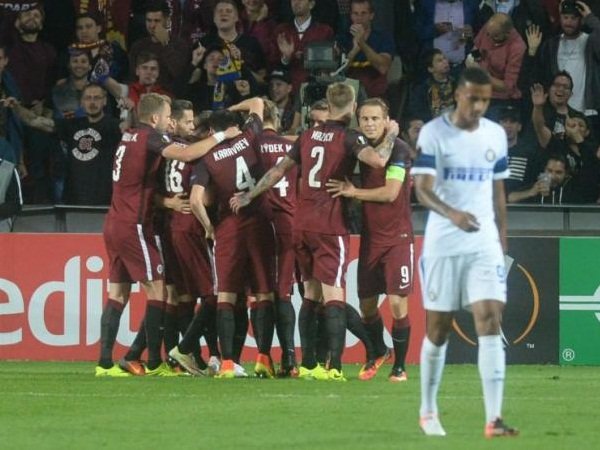 Berita Liga Europa: Frank de Boer Kecewakan Sikap Pemain Inter Milan Kala Melawan Sparta Prague