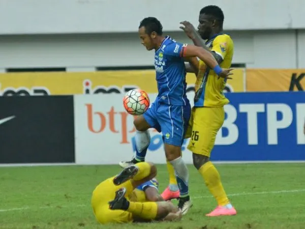 Berita TSC 2016: Penalti Vujovic Kunci Kemenangan Persib