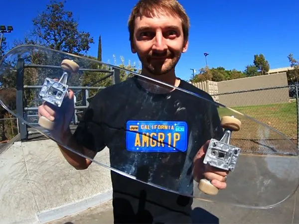 Ragam Skateboard: Seperti Apa Papan Skateboard Anti Peluru yang Terbuat dari Kaca?