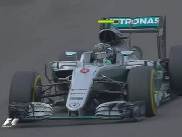 Berita F1: Nico Rosberg Pimpin Balapan di awal GP Jepang