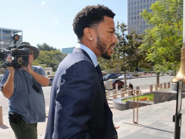 Berita Basket: Hakim Kasus Pemerkosaan Pemain New York Knicks, Derrick Rose Tolak Nyatakan Sidang Cacat