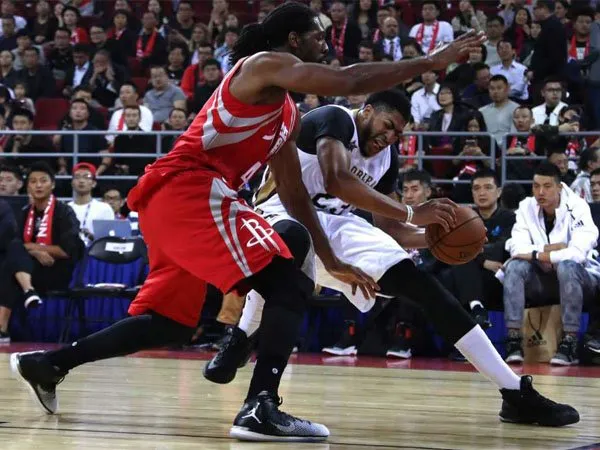 Hasil Pramusim NBA: Anthony Davis Cedera Engkel Saat Lawan Rockets