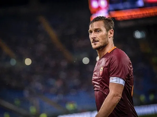 Berita Liga Europa: Pelatih Roma Andalkan Totti untuk Hadapi Austria Vienna