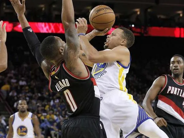Hasil Pramusim NBA: Stephen Curry Pimpin Warriors Raih Kemenangan Keenam