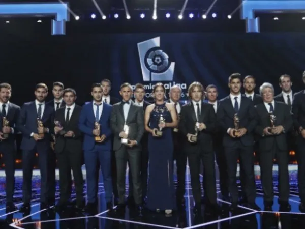 Berita Liga Spanyol : Atletico Borong Gelar Individu, Griezmann Jadi Yang Terbaik di La Liga